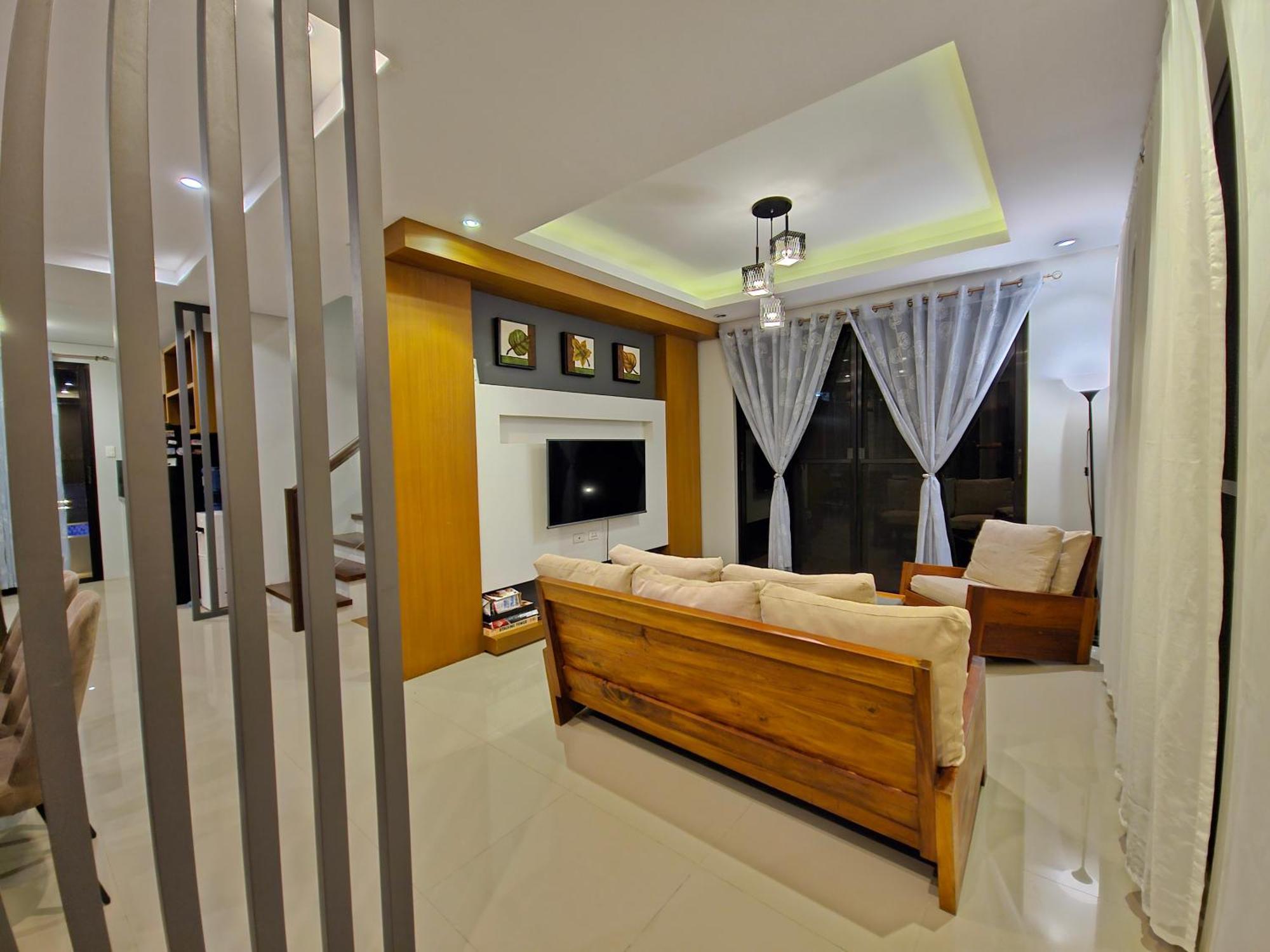 Overlooking Staycation At Sandari Batulao Tagaytay City Exterior photo